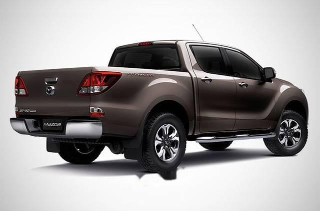 Mazda BT 50  2.2 MT 4x4 2018 - Cần bán Mazda BT 50 năm sản xuất 2018, màu nâu, xe nhập