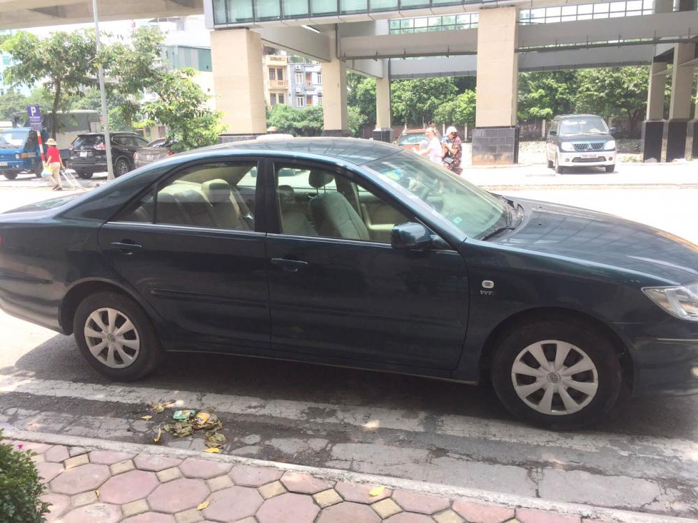 Toyota Camry 2002 - Bán xe Toyota Camry đời 2002 máy 2.4 số sàn, máy zin nguyên bản