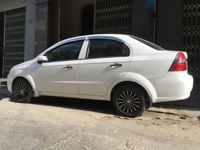 Daewoo Gentra   2011 - Cần bán xe Daewoo Gentra năm 2011, màu trắng còn mới, 215 triệu