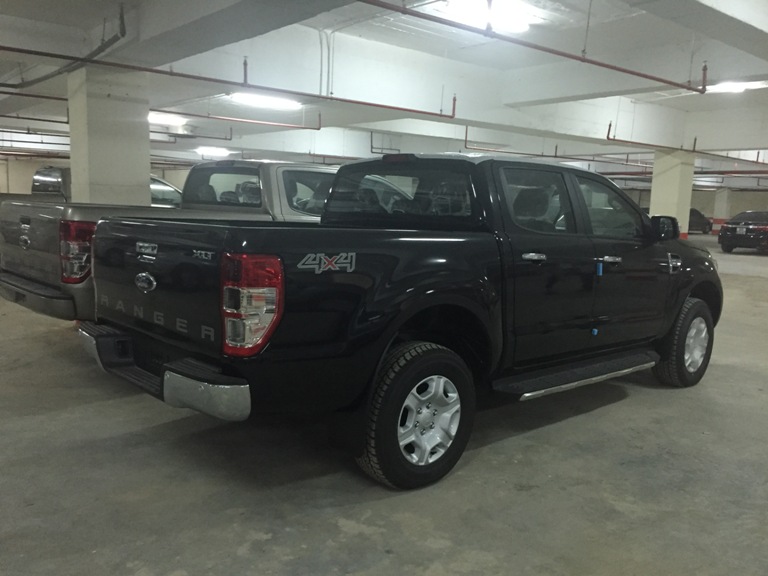 Ford Ranger XLS 4x2 AT 2017 - Cao Bằng Ford bán Ford Ranger XLS 4x2 AT Full option 2018, giá tốt nhất, hỗ trợ trả góp, LH 0974286009