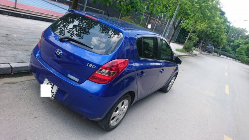 Hyundai i20   1.4 AT  2011 - Bán xe Hyundai i20 1.4 AT sản xuất năm 2011, màu xanh lam 