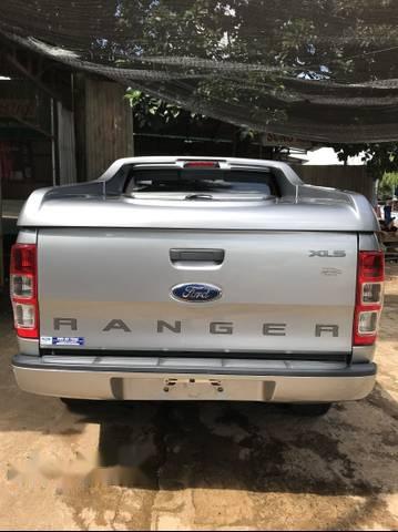 Ford Ranger  XLS 2015 - Bán xe Ford Ranger sản xuất năm 2015, màu bạc như mới