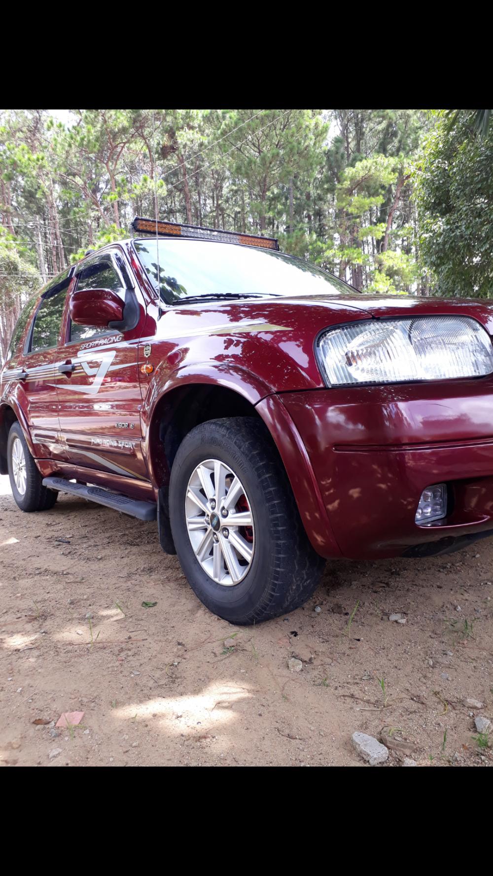 Ford Escape 2.0 2003 - Bán xe Ford Escape 2.0 đời 2003, màu đỏ mới 95%, giá 230tr