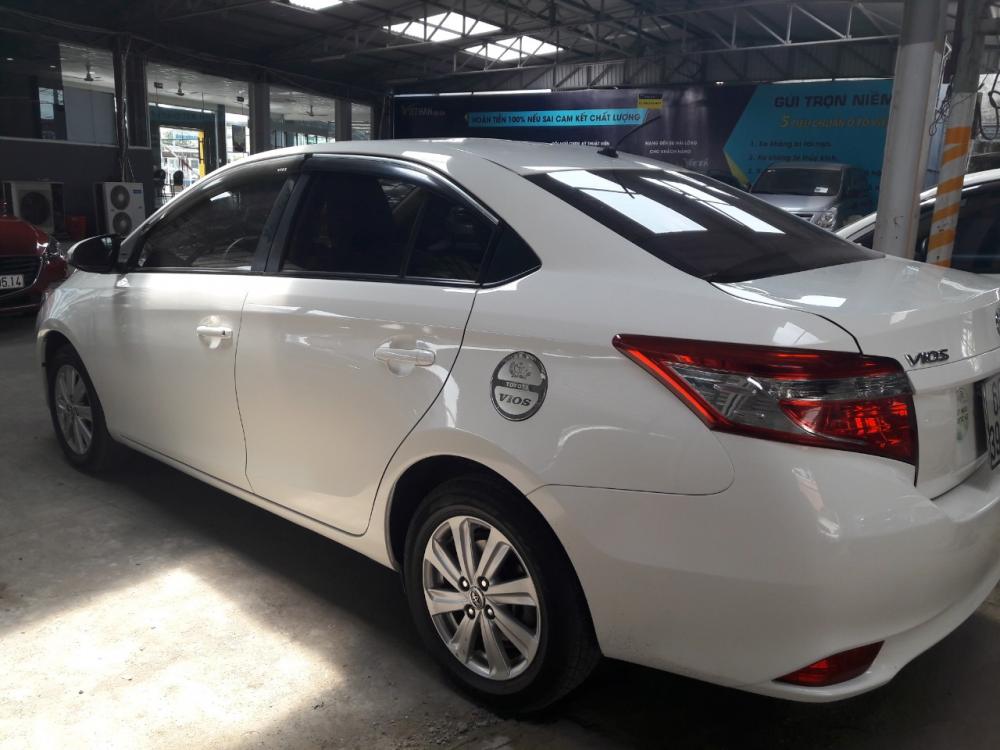 Toyota Vios 1.5E MT 2017 - Cần bán xe Toyota Vios 1.5E MT 2017, màu trắng, giá 498tr