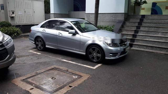 Mercedes-Benz C class C200   2015 - Bán Mercedes C200 2015, màu bạc, 880tr