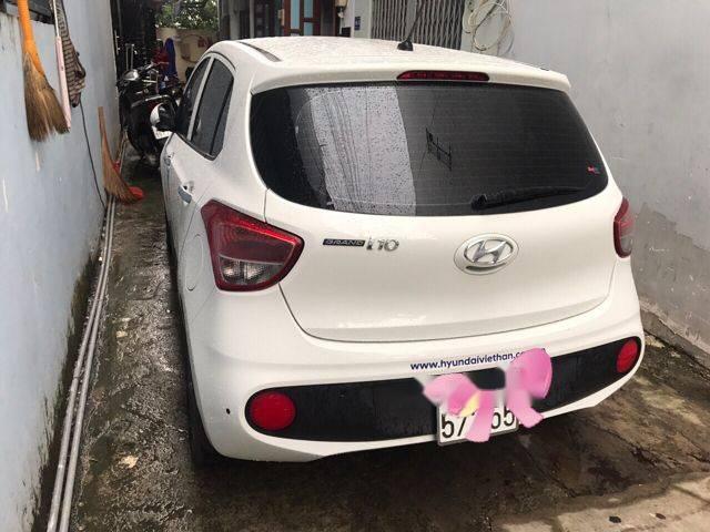 Hyundai Grand i10  1.0 AT  2017 - Bán xe Hyundai Grand i10 1.0 AT đời 2017, màu trắng chính chủ, 395 triệu 