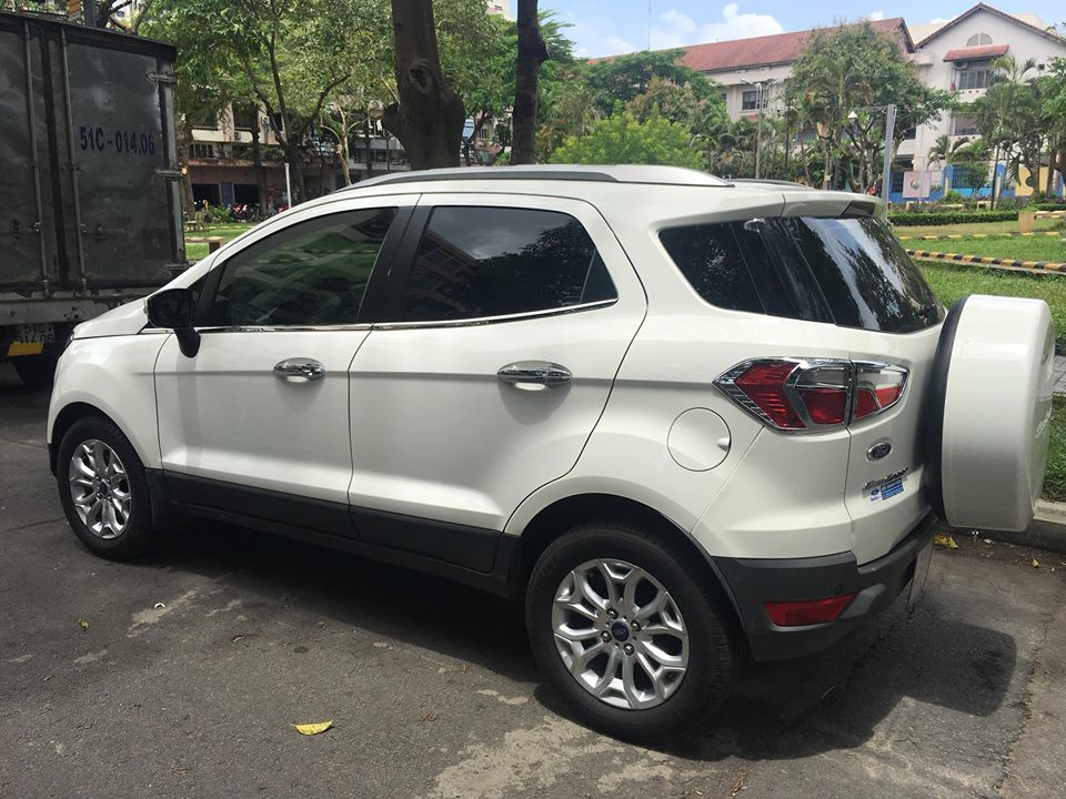 Ford EcoSport 1.5 AT Titanium 2015 - Bán xe Ford Escort AT 1.5 sản xuất 2015, màu trắng