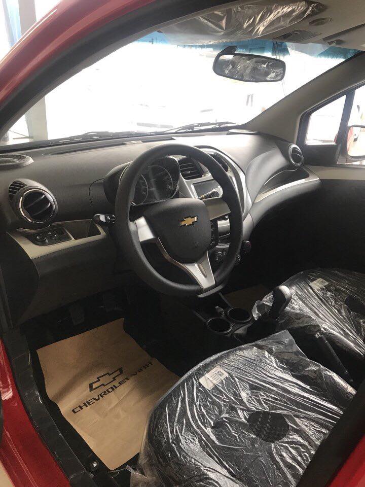 Chevrolet Spark LT 2018 - Nghệ An Chevrolet Spark LT mới, đời 2018, màu đỏ sang chảnh, chỉ với 60 tr rinh xe về nhà, vay trả góp lên tới 85%