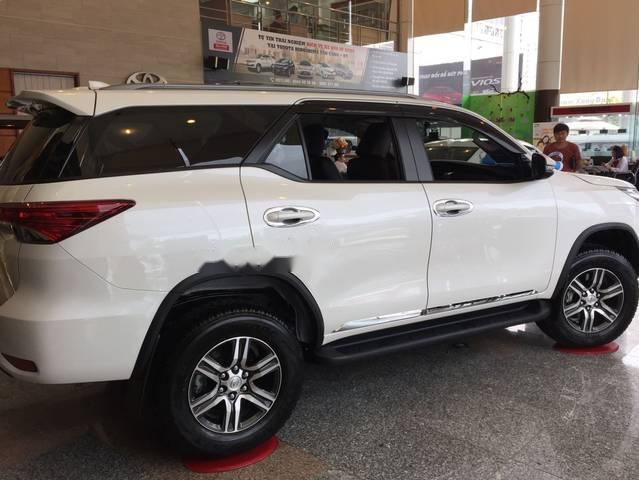 Toyota Fortuner   2018 - Bán xe Toyota Fortuner đời 2018, màu trắng giá tốt