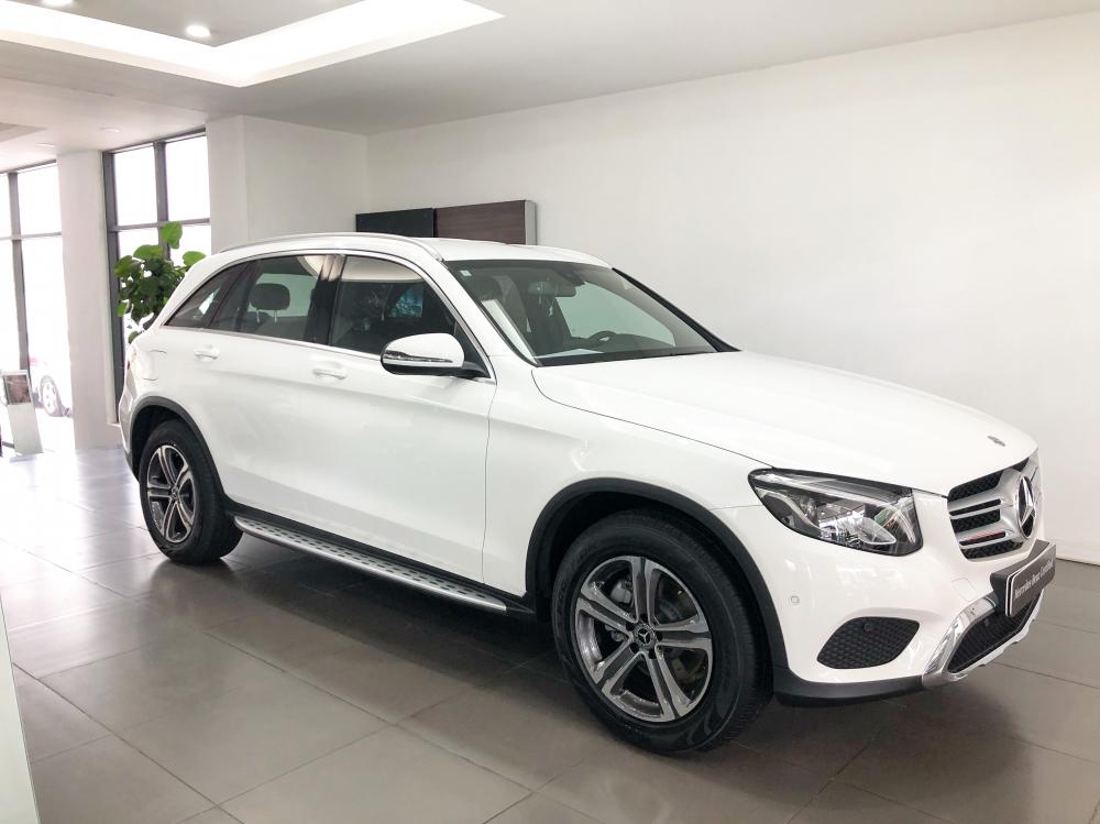 Mercedes-Benz GLC-Class GLC200 2018 - Bán Mercedes GLC200 2018 chính chủ, chạy lướt cực mới