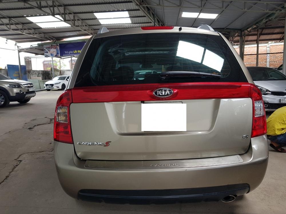 Kia Carens S 2.0MT 2015 - Bán xe Kia Carens S 2.0MT, số sàn, bản đủ, đời 2015, biển SG, xe còn rất đẹp