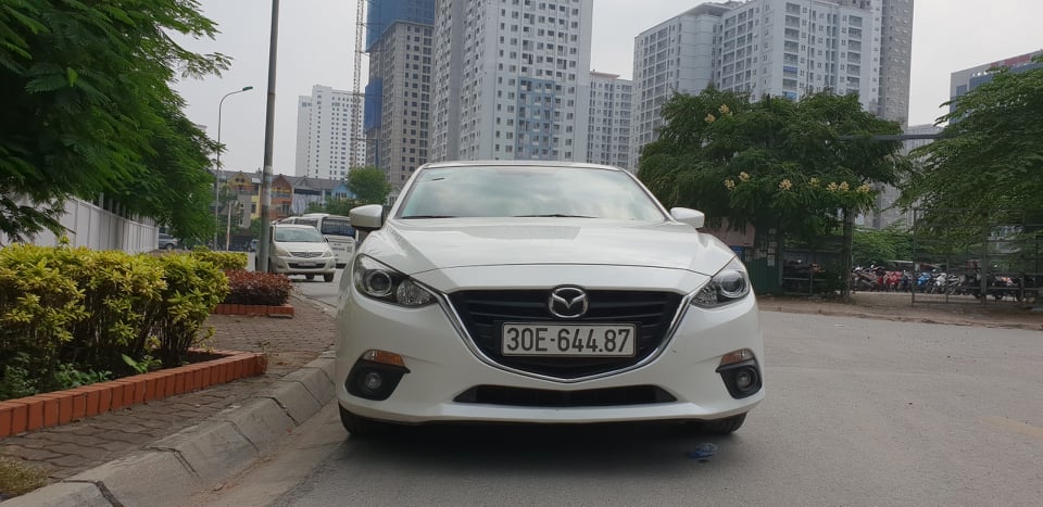 Mazda 3 1.5L AT 2016 - Cần bán xe Mazda 3 năm 2016, màu trắng, nhập khẩu