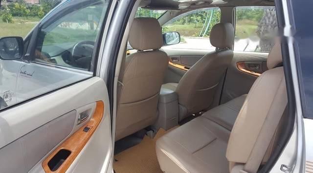 Toyota Innova   2010 - Bán xe Toyota Innova đời 2010, màu bạc