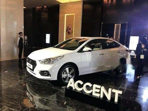 Hyundai Accent 2018 - Cần bán Hyundai Accent đời 2018, màu trắng