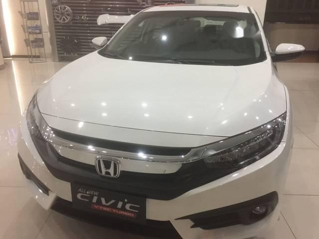 Honda Civic   1.5 L Turbo  2018 - Bán Honda Civic 1.5 L Turbo sản xuất năm 2018, màu trắng, giá 903tr