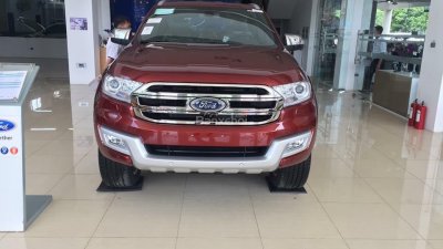 Ford Everest 2018 - Ford Everest 2.0 động cơ Bi Turbo 2018, đặt xe trong tháng 8, giao trong tháng 9 kèm nhiều quà tặng hấp dẫn