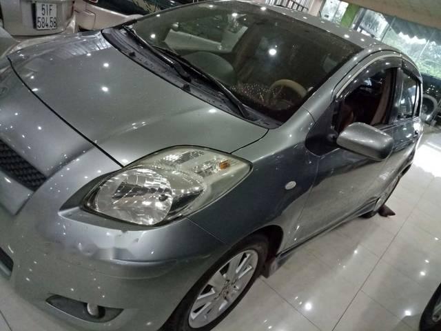 Toyota Yaris   2010 - Cần bán Toyota Yaris đời 2010, màu xám số tự động