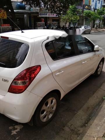 Hyundai i20 2011 - Bán Hyundai i20 2011, màu trắng, nhập khẩu nguyên chiếc số tự động