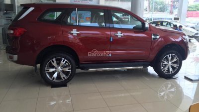 Ford Everest 2018 - Ford Everest 2.0 động cơ Bi Turbo 2018, đặt xe trong tháng 8, giao trong tháng 9 kèm nhiều quà tặng hấp dẫn