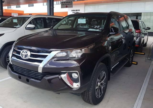 Toyota Fortuner   2.8V (4×4) AT 2018 - Bán xe Toyota Fortuner 2.8V (4×4) AT sản xuất năm 2018, màu nâu, nhập khẩu nguyên chiếc