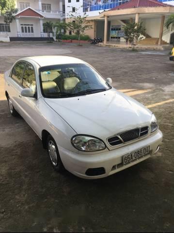 Daewoo Lanos   2003 - Cần bán xe Daewoo Lanos đời 2003, màu trắng xe gia đình, giá chỉ 79 triệu