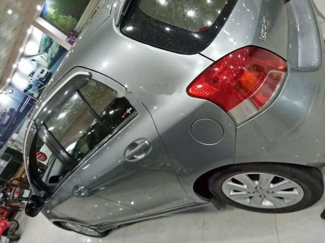 Toyota Yaris   2010 - Cần bán Toyota Yaris đời 2010, màu xám số tự động