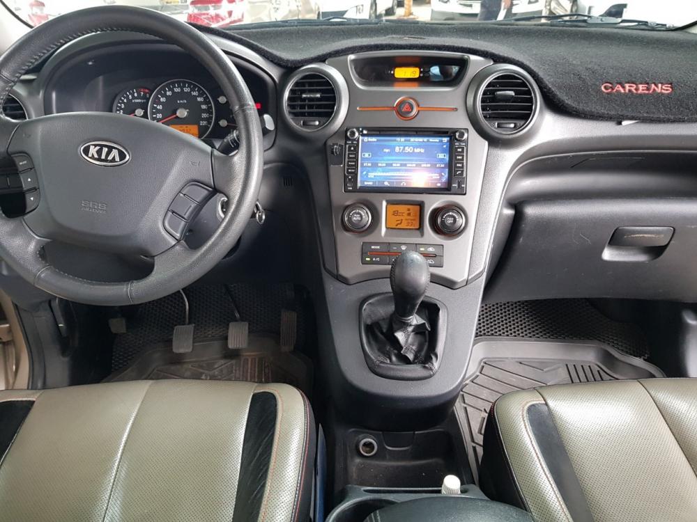 Kia Carens S 2.0MT 2015 - Bán xe Kia Carens S 2.0MT, số sàn, bản đủ, đời 2015, biển SG, xe còn rất đẹp