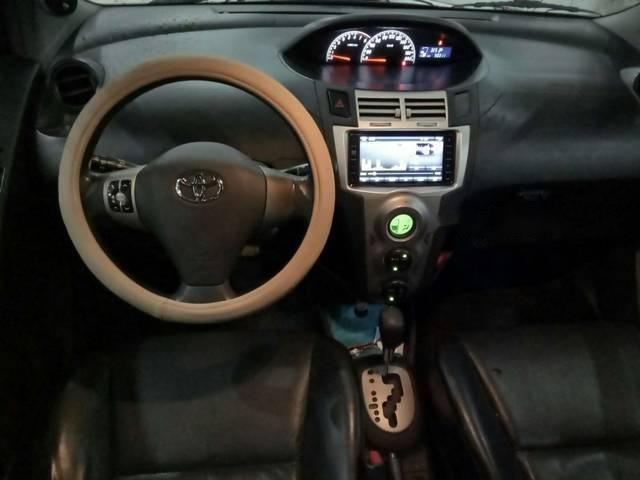 Toyota Yaris   2010 - Cần bán Toyota Yaris đời 2010, màu xám số tự động