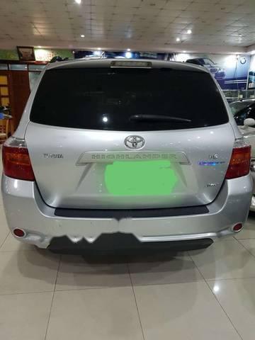 Toyota Highlander 2007 - Cần bán gấp Toyota Highlander đời 2007, màu bạc, nhập khẩu xe gia đình 