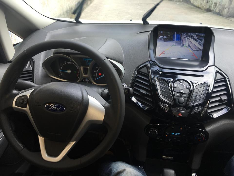 Ford EcoSport 1.5 AT Titanium 2015 - Bán xe Ford Escort AT 1.5 sản xuất 2015, màu trắng