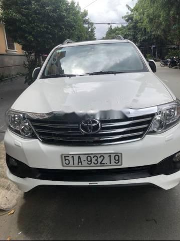 Toyota Fortuner Sportivo   2014 - Cần bán gấp Toyota Fortuner Sportivo năm 2014, màu trắng chính chủ, 950 triệu