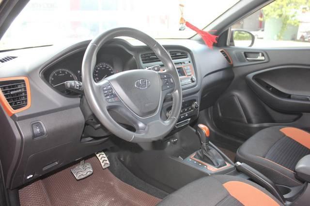 Hyundai i20 Active AT  2015 - Cần bán xe Hyundai i20 Active AT năm sản xuất 2015, màu đỏ