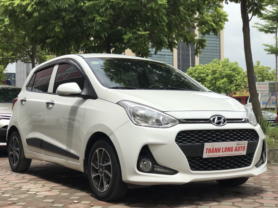 Hyundai Grand i10 1.2AT  2018 - Bán xe Hyundai Grand i10 1.2AT 4 phanh đĩa, cân bằng điện tử, năm sản xuất 2018, màu trắng