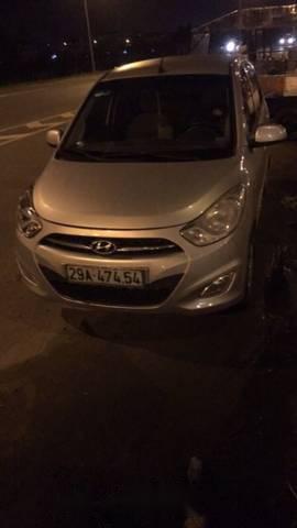 Hyundai i10 2011 - Bán Hyundai i10 đời 2011, màu bạc, xe nhập, giá tốt