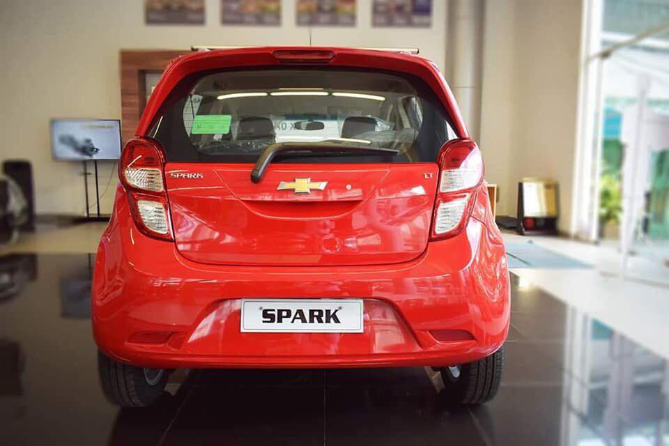 Chevrolet Spark LS 2018 - Bán Spark 2018, sở hữu xe chỉ với 65 triệu trong tháng 8