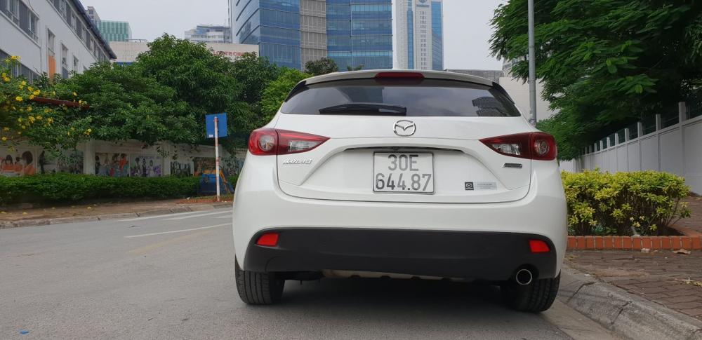 Mazda 3 1.5L AT 2016 - Cần bán xe Mazda 3 năm 2016, màu trắng, nhập khẩu