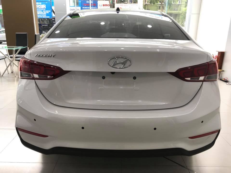 Hyundai Accent 2018 - Bán Accent bản đặc biệt màu trắng, bản cao cấp nhất, có sẵn xe giao ngay