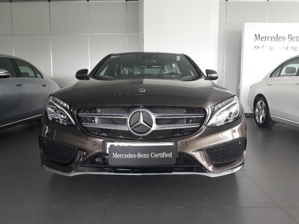 Mercedes-Benz C class C300 AMG 2017 - Bán Mercedes C300 AMG 2018, màu nâu, trả 520 triệu nhận xe