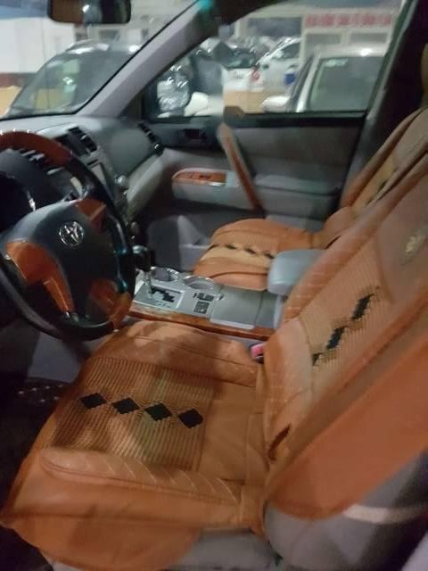 Toyota Highlander 2007 - Cần bán gấp Toyota Highlander đời 2007, màu bạc, nhập khẩu xe gia đình 