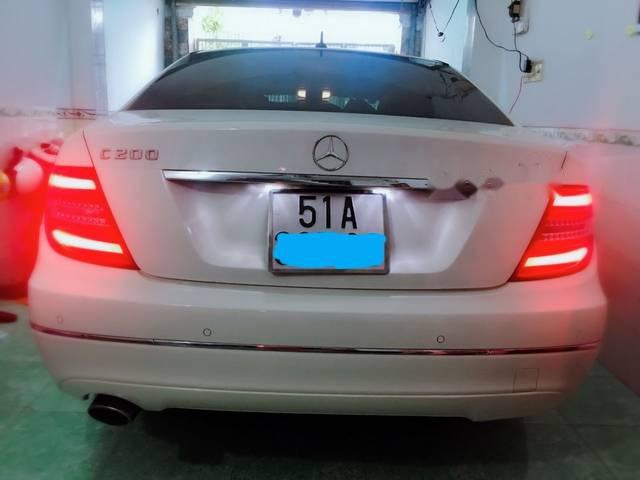 Mercedes-Benz C class  C200 Sport  2012 - Bán ô tô Mercedes C200 Sport năm sản xuất 2012, màu trắng, giá chỉ 698 triệu