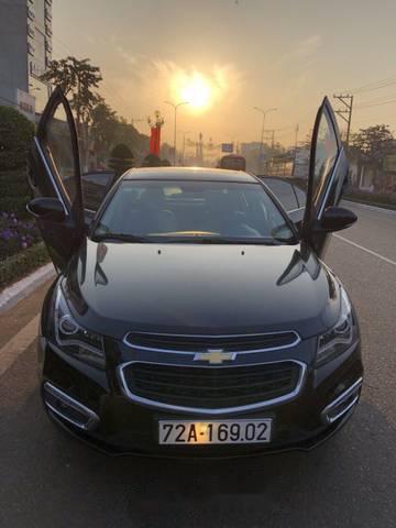 Chevrolet Cruze 2016 - Cần bán lại xe Chevrolet Cruze năm 2016, màu đen