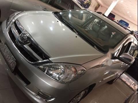 Toyota Innova MT 2007 - Cần bán gấp Toyota Innova MT 2007, xe đẹp xuất sắc từ trong ra ngoài