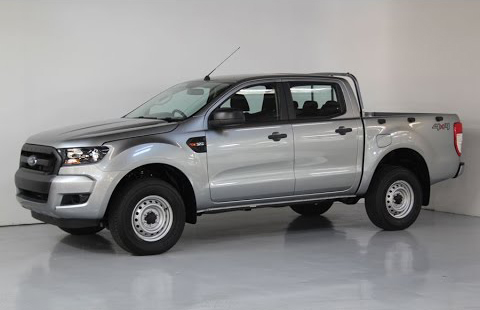 Ford Ranger XL MT 4X4 2018 - Bán Ford Ranger XL MT 4X4 năm sản xuất 2018, màu bạc, nhập khẩu nguyên chiếc