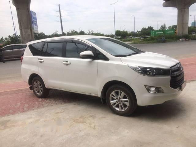 Toyota Innova   E   2017 - Bán xe Toyota Innova 2.0E, số sàn, sản xuất 2017, màu trắng, máy xăng