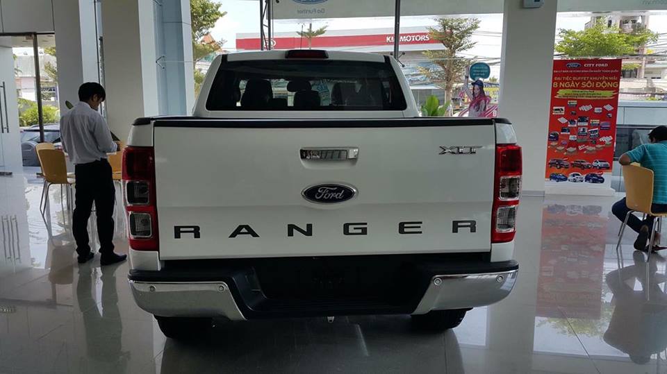 Ford Ranger XLT 4x4 MT 2018 - Bán Ford Ranger XLT đời 2018 mới nhất cực khoẻ vượt mọi địa hình. LH: 0941921742