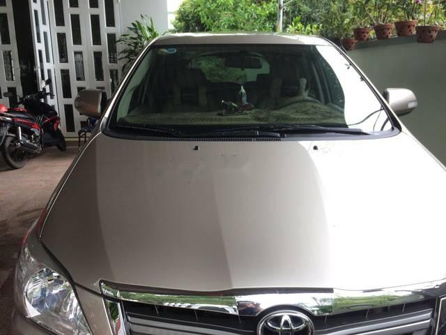 Toyota Innova 2015 - Cần bán lại xe Toyota Innova 2015, giá chỉ 650 triệu