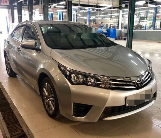 Toyota Corolla altis 1.8L MT   2012 - Bán Toyota Corolla altis 1.8L MT sản xuất 2012, màu bạc giá cạnh tranh