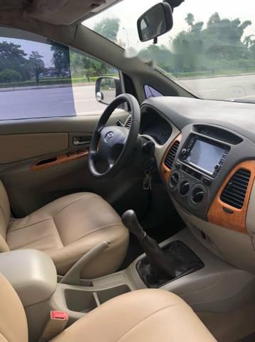 Toyota Innova G 2010 - Cần bán Toyota Innova G sản xuất năm 2010, màu bạc giá cạnh tranh