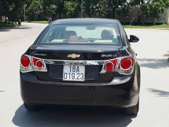 Chevrolet Cruze   2010 - Gia đình bán xe Chevrolet Cruze đời 2010, xe còn nguyên bản, máy nổ êm ru