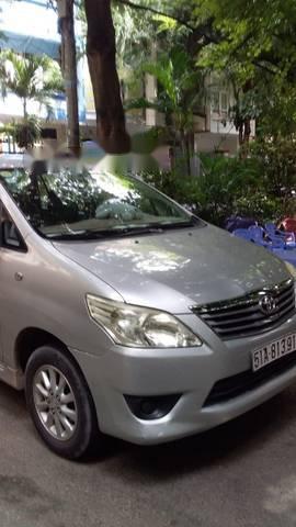 Toyota Innova 2013 - Bán ô tô Toyota Innova, xe mẫu 2013, đăng ký 2014